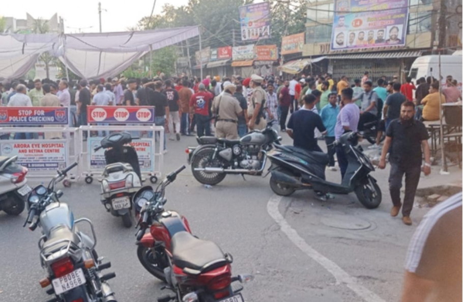 After the death of journalist Ravi Gill, the atmosphere in the city is tense, shops in the market were closed
