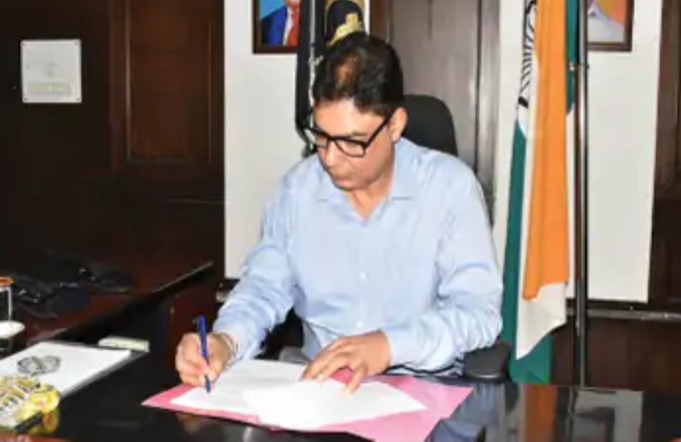 IAS Rishi Pal takes over as Jalandhar Municipal Corporation Commissioner