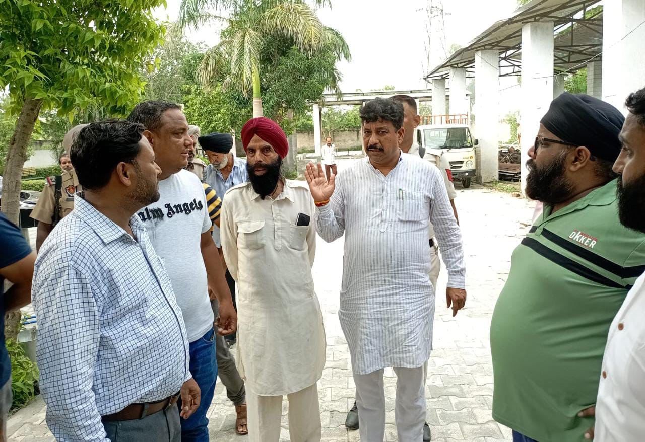 MLA Raman Arora did a surprise inspection of the construction work of Shivbhoomi in Bashirpura