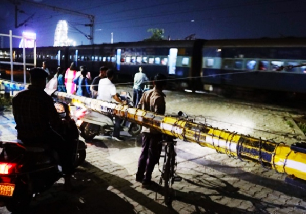 Railway department closed these gates due to safety of people regarding Sodhal fair