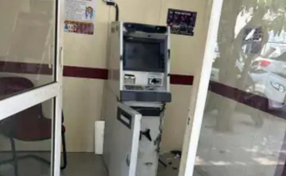 Attempt to hack PNB Bank's ATM failed, black color sprayed on CCTV