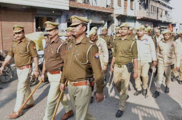 Big Breaking: Policemen above 50 years of age will retire, big decision of Yogi government