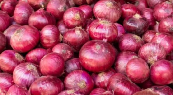 Rising onion prices brought tears to the public