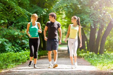 जानिए प्रतिदिन 8,000 कदम चलने के स्वास्थ्य लाभ - Know the health benefits of walking 8,000 steps a day