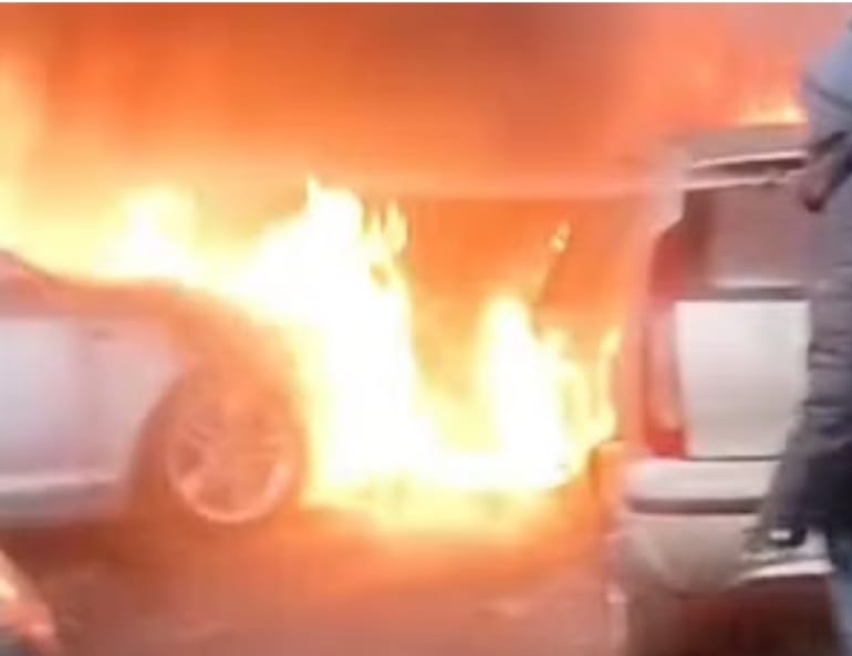 Many cars including BMW-AUDI burnt to ashes in massive fire in Jalandhar, loss worth lakhs