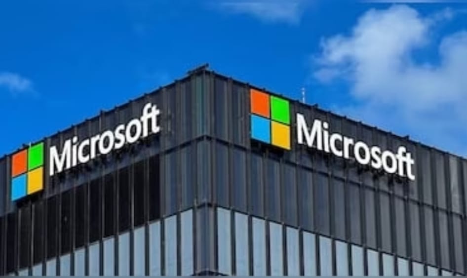 Microsoft becomes the world's most valuable company, surpassing Apple