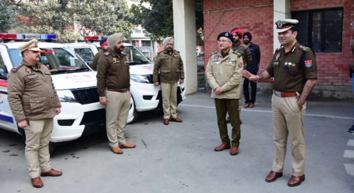 With the aim of upgrading the police infrastructure on scientific lines, CP flagged off 10 new SUVs.