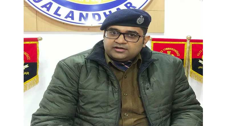 Deputy Commissioner Police bans installation of unauthorized boards on footpath