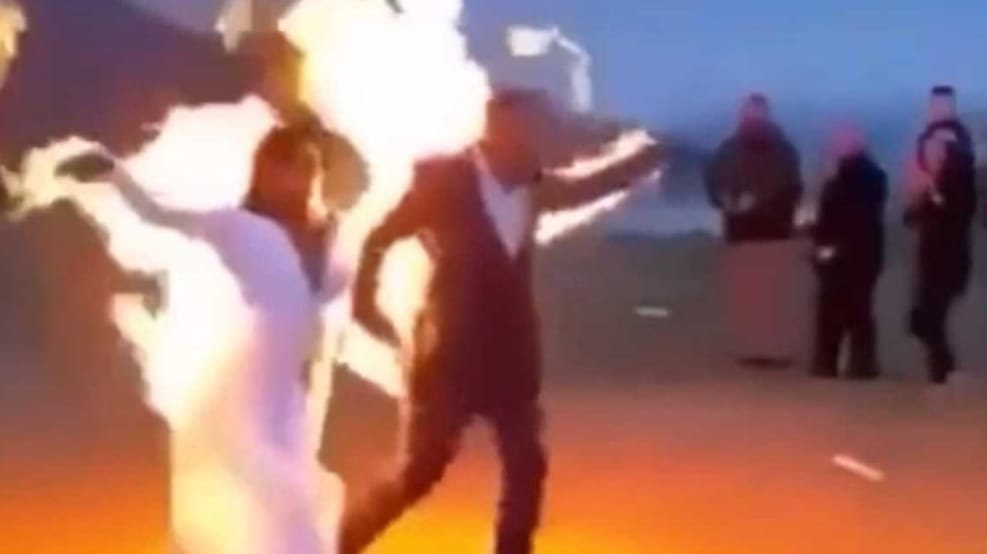 Viral Video: The bride and groom set their clothes on fire during a photoshoot.