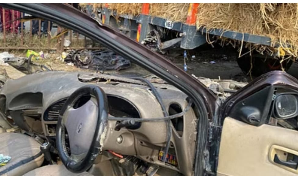 Terrible collision between car and trolley near Bal Hospital, three including two women dead
