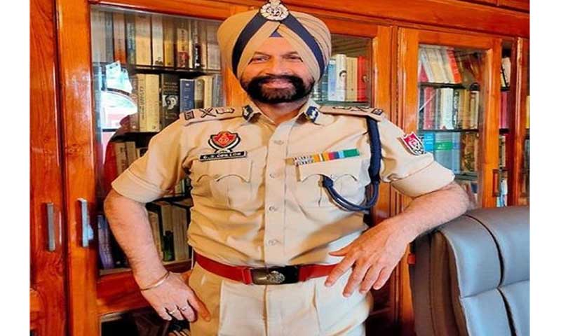 Senior IPS officer (ADGP) of Punjab Police Gurinder Singh Dhillon left the job.