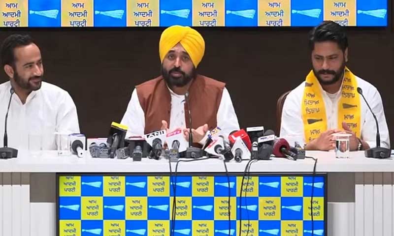 Dalveer Singh Goldy joins Aam Aadmi Party