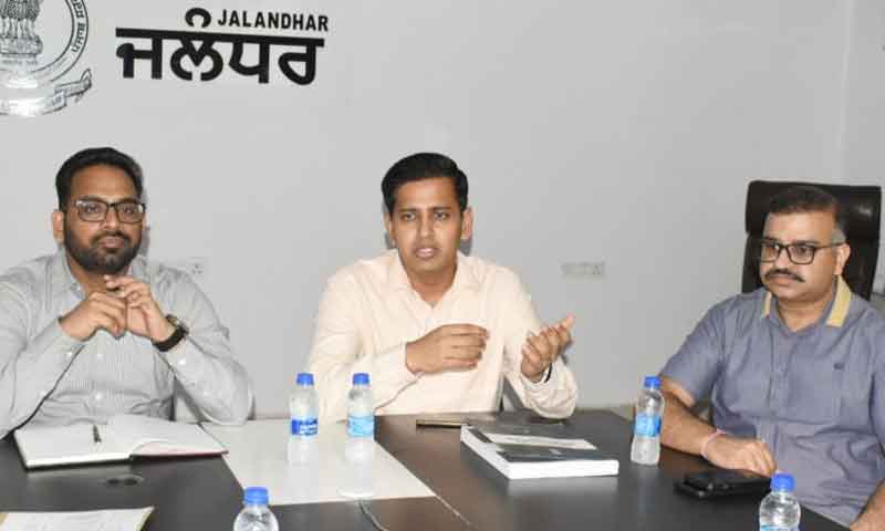 Jalandhar: Second randomization of voting machines for booth wise distribution.