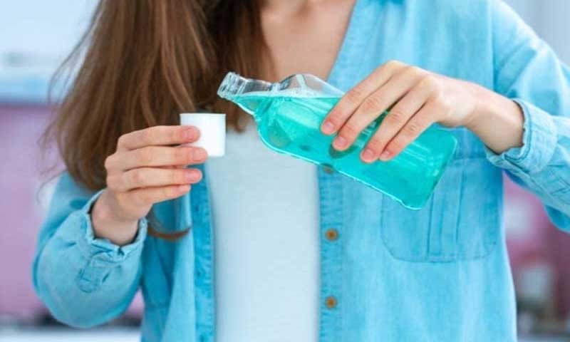 अगर आप भी करतें है Mouthwash का उपयोग..तो हो जाए स्तर्क , पढ़ें ये खबर