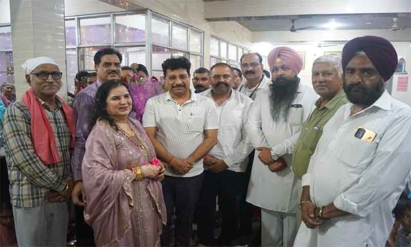 राजेश्वरी धाम देवी राज रानी वैष्णो मंदिर में श्रर्दापूर्वक मनाया देवी राजरानी जी का जन्मदिन एवं मूर्ति स्थापाना दिवस