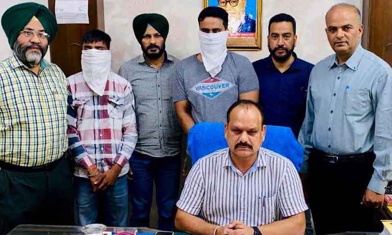 विजीलैंस ब्यूरो ने 50,000 रुपए रिश्वत लेता एस. एच. ओ. किया काबू