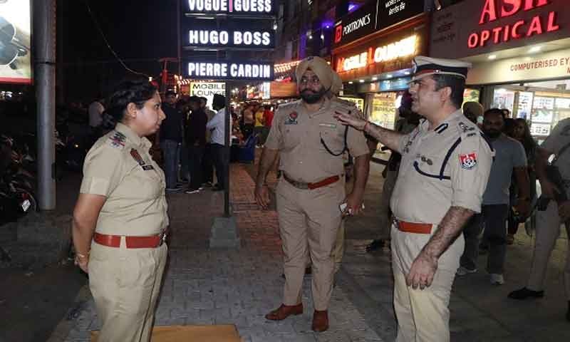 एक्शन में जालंधर के पुलिस कमिश्नर स्वपन शर्मा , 35 लोगों को किया राउंडअप