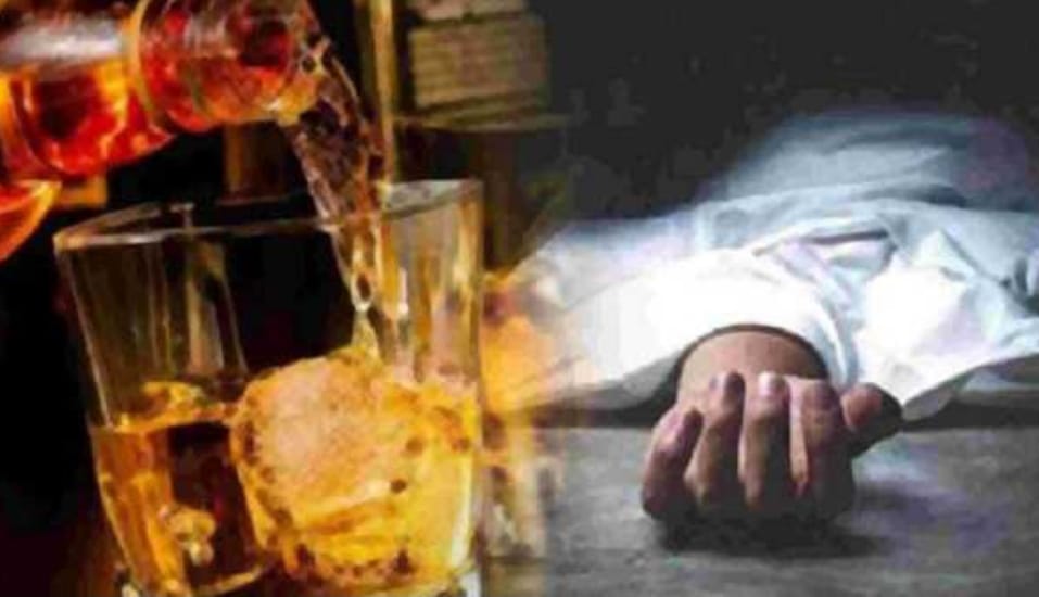 75000 रुपये के लालच में पी गया दो बोतल शराब, चैलेंज जीतने के चक्कर में गई जान