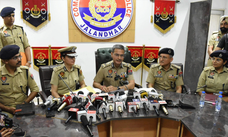 पुलिस को मिली बड़ी सफलता , मनोरंजन कालिया के घर ब्लास्ट मामले का मास्टर माइंड दिल्ली से गिरफ्तार