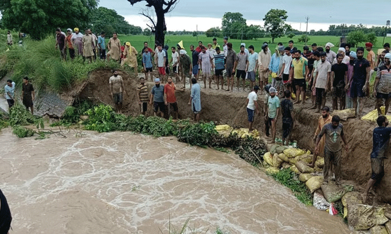 पंजाब में बाढ़ से हालात बिगड़े : सैकड़ों गांव डूबे; सेना, NDRF, SDRF ने संभाला मोर्चा