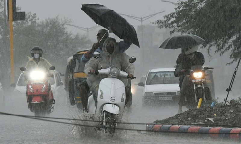 पंजाब के इन जिलों में गरज के साथ भारी बारिश का Red Alert जारी