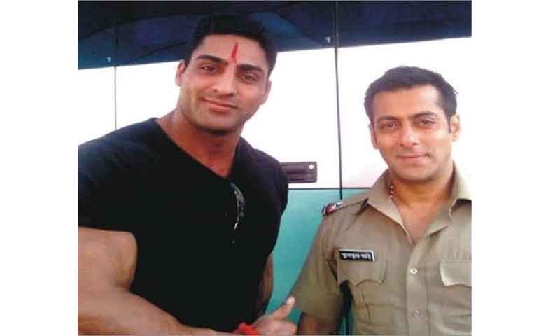 बॉलीवुड अभिनेता सलमान खान ने वरिंदर सिंह घुम्मन के निधन पर शोक व्यक्त किया