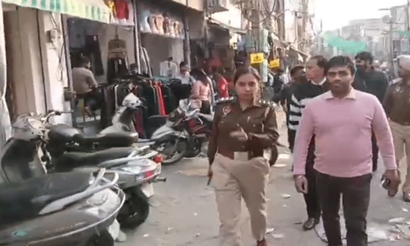 जालंधर के मेन बाजार में नगर निगम व पुलिस टीम का बड़ा एक्शन