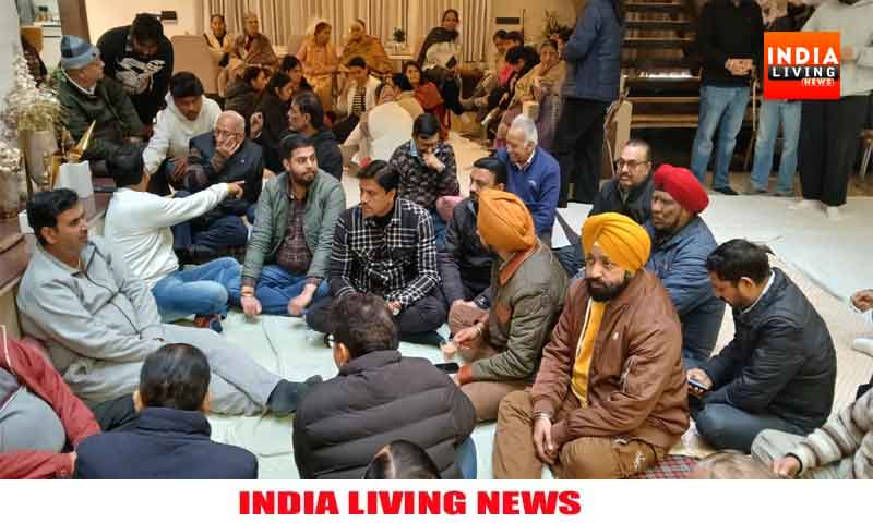 पिता के निधन पर मेयर विनीत धीर को डिजिटल मीडिया एसोसिएशन ने घर पहुंचकर दी सांत्वना, प्रकट की गहरी संवेदनाएं