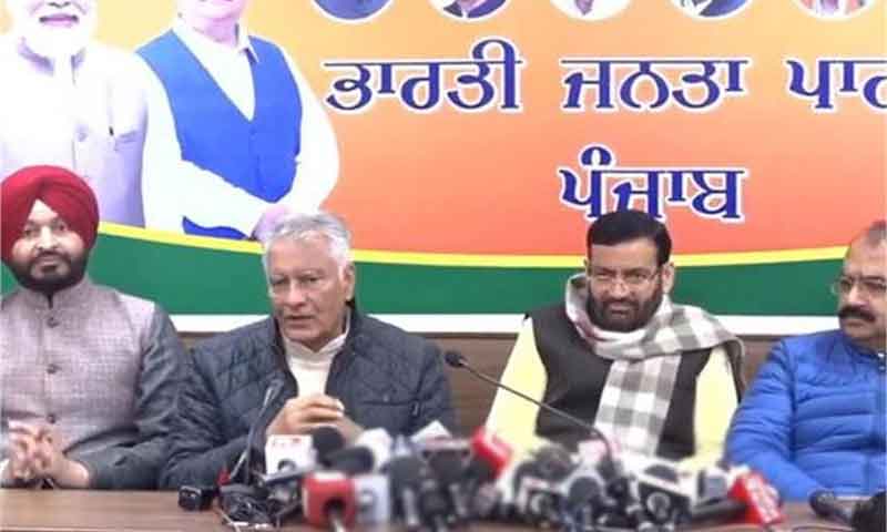 पंजाब की राजनीति में बड़ी हलचल , 4 वरिष्ठ नेता BJP में हुए शामिल