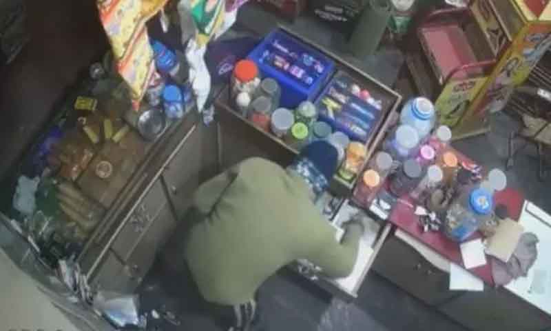 जालंधर में जनरल स्टोर में चोरी की वारदात , 35 हजार की नकदी चोरी
