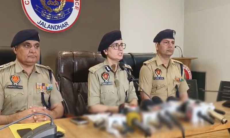 जालंधर में पंजाब नेशनल बैंक में गन प्वाइंट पर हुई लूट को पुलिस ने कुछ ही घंटों में सुलझाया