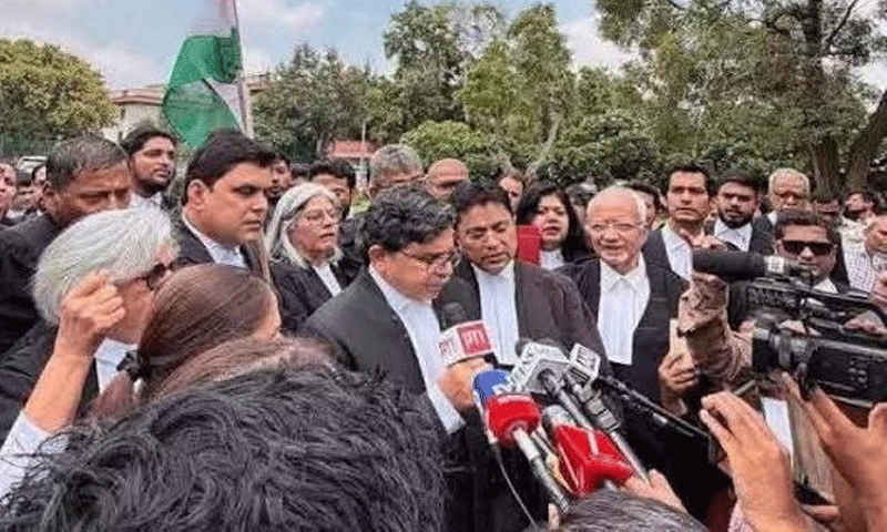 CJP Protest : सुप्रीम कोर्ट के वकील भी आये छात्रों के समर्थन में