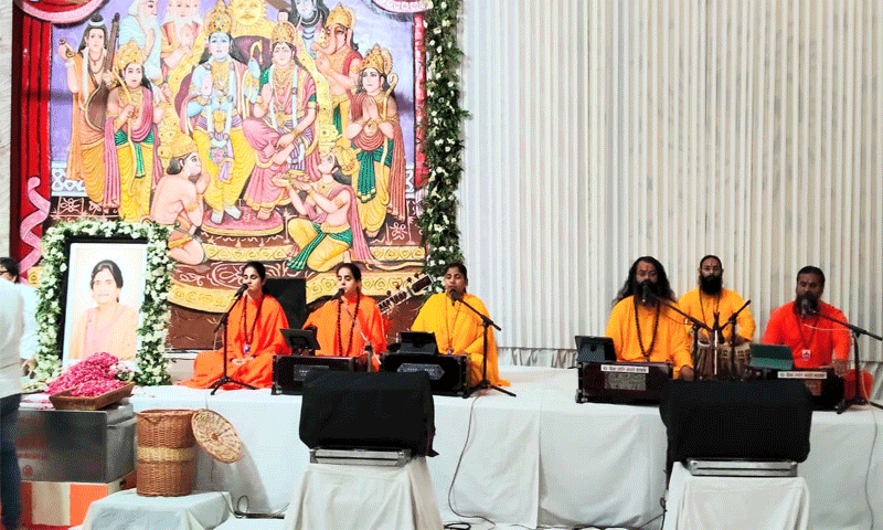 श्रद्धांजलि सभा में आत्मा की अमरता का संदेश, स्वर्गीय श्रीमती आशा धीर को भावभीनी श्रद्धांजलि