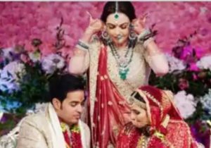 Read more about the article भारत के टॉप बिजनेसमैन मुकेश अंबानी बने दादा, उनके बड़े बेटे आकाश की पत्नी श्‍लोका ने बेटे को दिया जनम