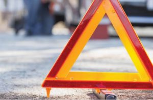 Read more about the article अमृतसर से जालंधर जा रही निजी बस पलटी , जख्मी सवारियों को खिड़कियों के शीशे तोड़ बाहर निकाला गया