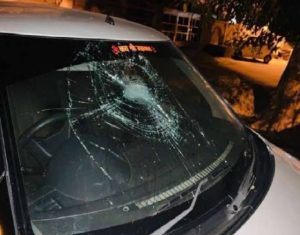 Read more about the article जालंधर के अर्जुन नगर में शरारती तत्वों ने गाड़ियों के शीशे तोड़े, पुलिस पहुंची मौके पर