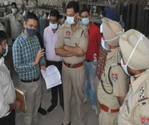 Read more about the article जालंधर में लिक्वि़ड आक्सीजन की कमी से प्रशासन की बढ़ी चिंता , डीसी ने मांगी 50 मीट्रिक टन की सप्लाई