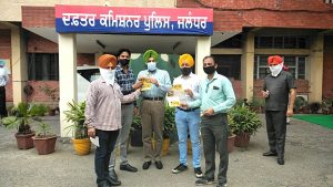 Read more about the article जालंधर के डीसी, सीपी और एसएसपी ने किये Digital Media Association® (DMA) के आई डी कार्ड और व्हीकल स्टिकर रिलीज