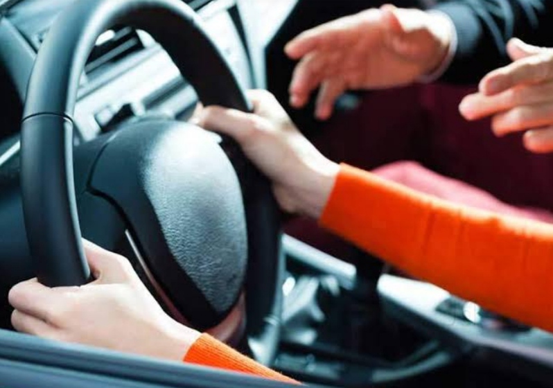 You are currently viewing अब ड्राइविंग लाइसेंस बनाना होगा आसान, प्राइवेट ड्राइविंग स्कूलों में बन सकेंगे DL, पंजाब के अफसरों को निर्देशों का इंतजार