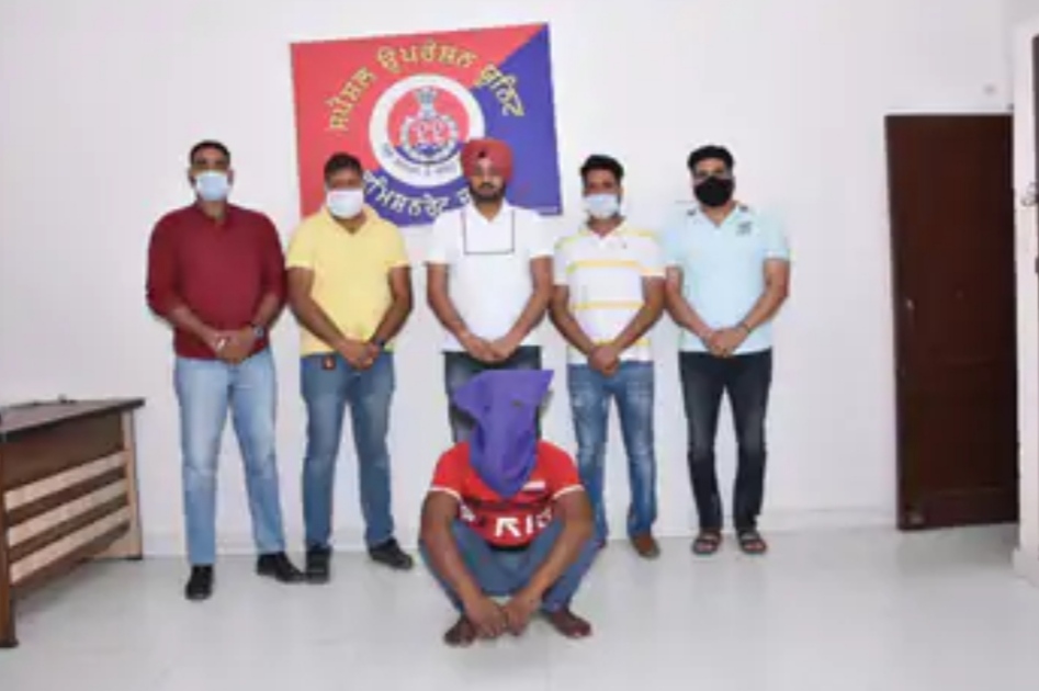 You are currently viewing जालंधर में स्थित मणप्पुरम गोल्ड लोन आफिस में सोना व कैश की लूट के मामले को पुलिस ने सुलझाया-पुलिस कमिश्नर गुरप्रीत भुल्लर