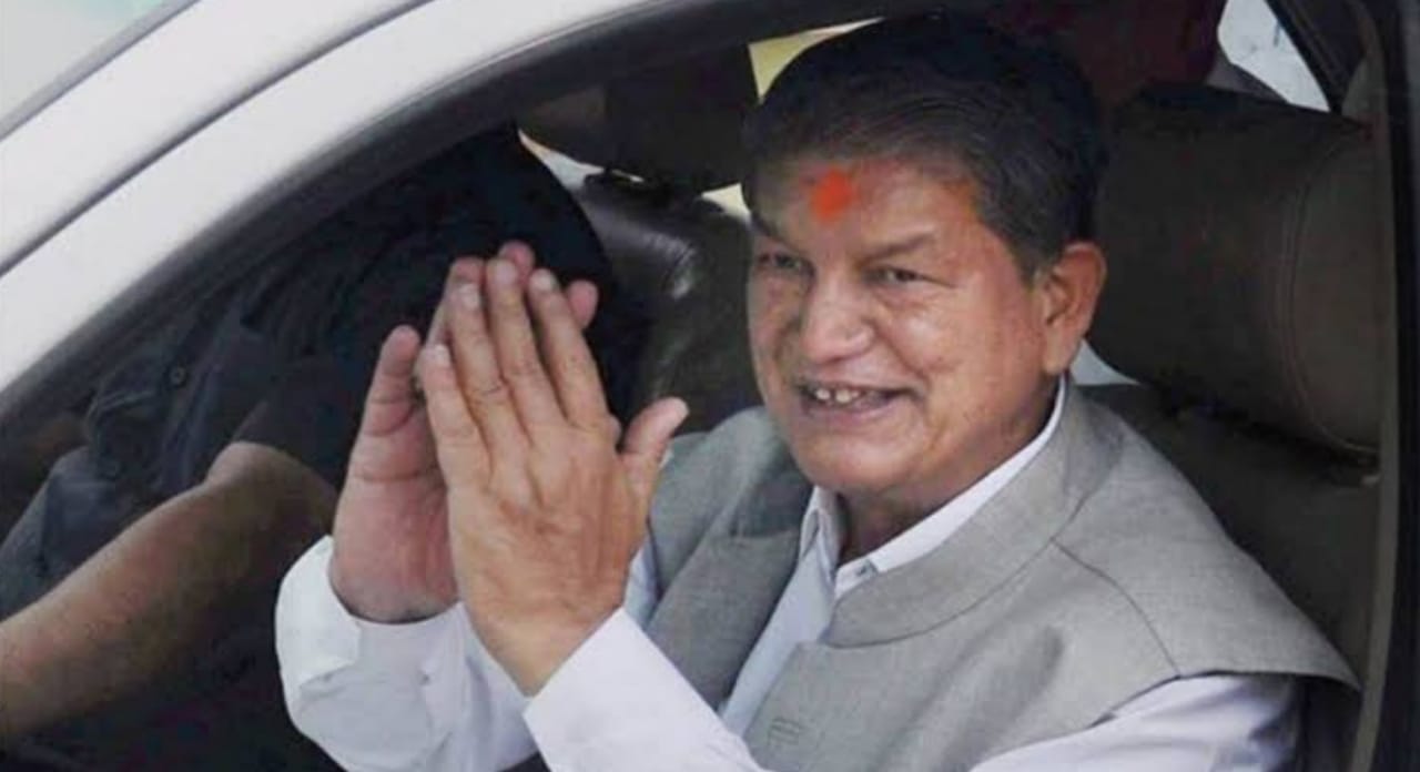 You are currently viewing पंजाब कांग्रेस प्रभारी हरीश रावत फंसे नए विवाद में , जानिये क्यों मांगनी पड़ी माफ़ी