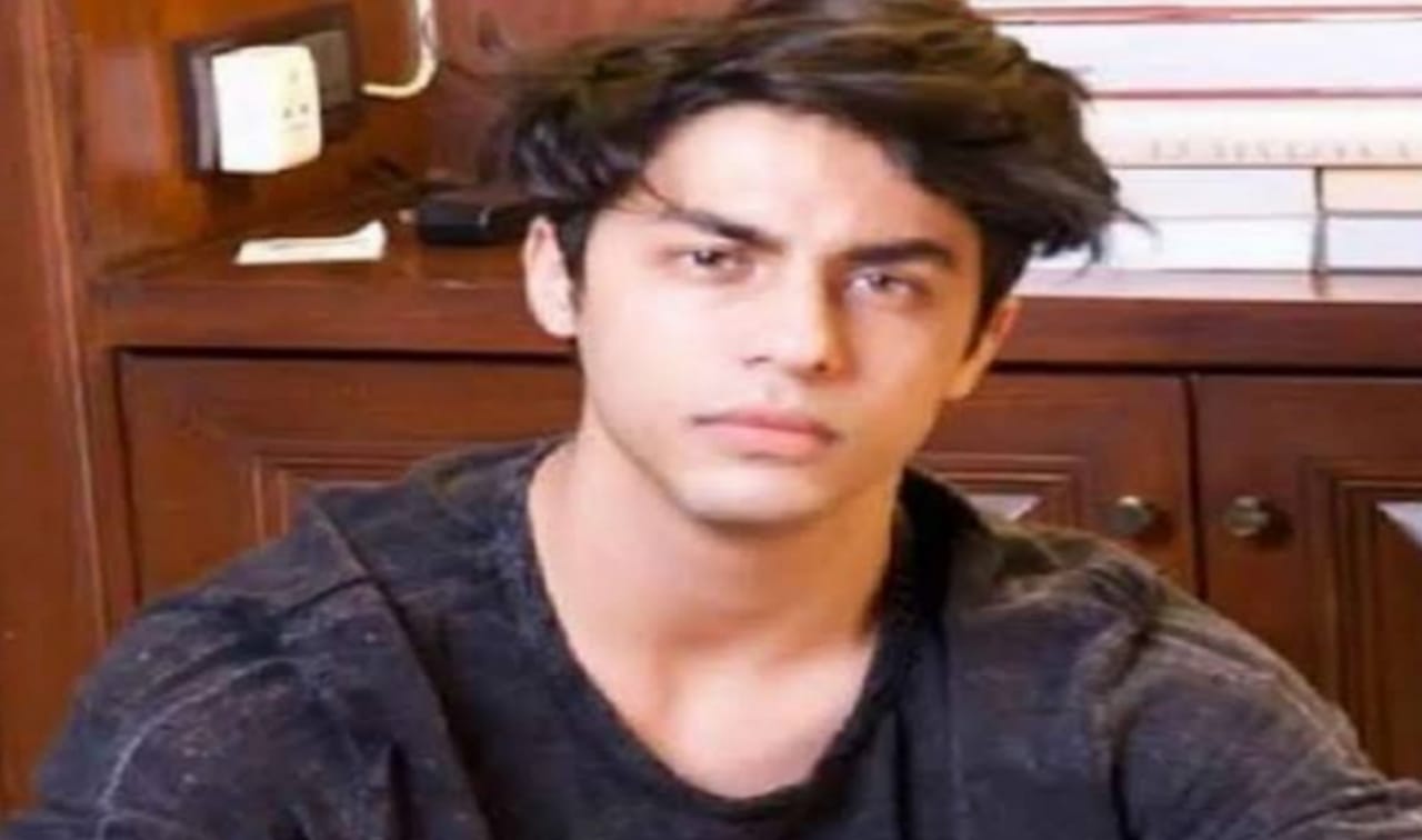Read more about the article बड़ी खबर : क्रूज ड्रग्स मामले में शाहरुख खान के बेटे आर्यन खान को मिली जमानत