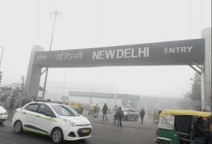 Read more about the article दिल्ली में वायु प्रदूषण गंभीर श्रेणी में पहुंचने पर AAP सरकार ने उठाये कड़े कदम , नहीं मिलेगी बाहरी वाहनों को एंट्री, पढ़िये जानकारी