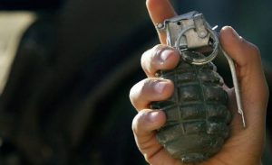 Read more about the article पंजाब के बठिंडा में 2 जिंदा हैंड ग्रेनेड मिलने से मचा हड़कंप, बाइक सवार बैग छाेड़कर हुए फरार