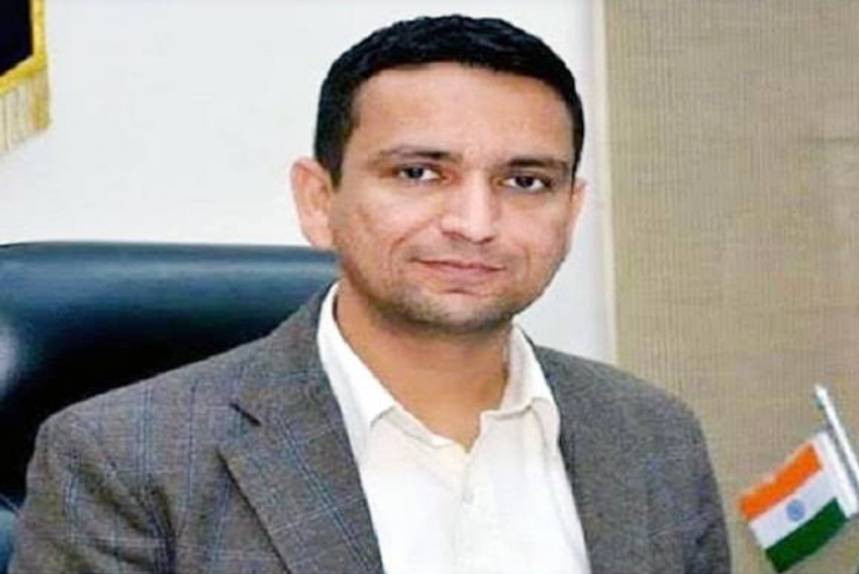 You are currently viewing कोविड टीकाकरण अभियान में सभी विभागों की भागीदारी से लाई जाएगी तेज़ी: डिप्टी कमिश्नर