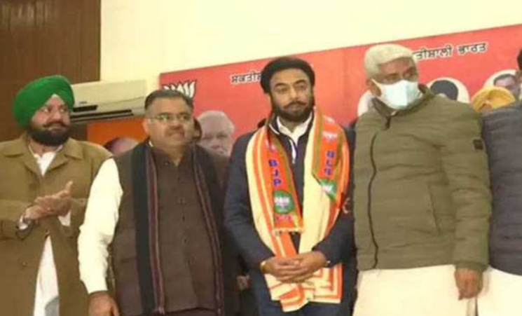 You are currently viewing पंजाब में कांग्रेस को बड़ा झटका , मोगा के कांग्रेसी MLA ने BJP का दामन थामा