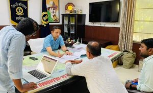 Read more about the article एन एच ए .आई. की तरफ से पी.ए.पी. रेलवे क्रॉसिंग पर चार मार्गीय फ्लाईओवर के निर्माण के लिए नया प्रस्ताव पेश