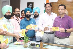 Read more about the article Big News: जालंधर के डिप्टी कमिश्नर ने किये Digital Media Association® (DMA) के आई डी कार्ड और व्हीकल स्टिकर रिलीज