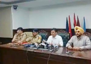 Read more about the article Breaking News : पंजाब पुलिस को मिली बड़ी सफलता ,11 गैंगस्टर किये काबू , जेलों से गैंगस्टर छुड़ाने की बड़ी योजना को किया विफल