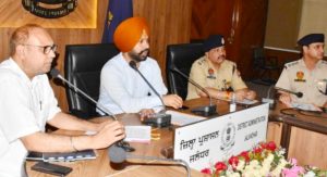 Read more about the article जिला प्रशासन ने 13 से 15 अगस्त तक हर घर में तिरंगा कार्यक्रम मनाने की तैयारी शुरू की